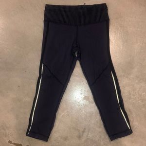 Lululemon blue Capri luxtreme leggings